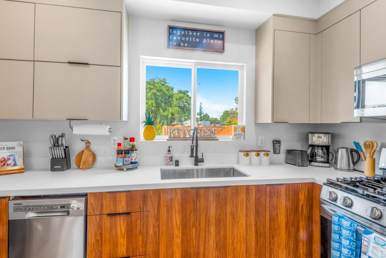 Stylish Sherman Oaks Townhouse 3bed + 3.5bath Master Appartamento Los Angeles