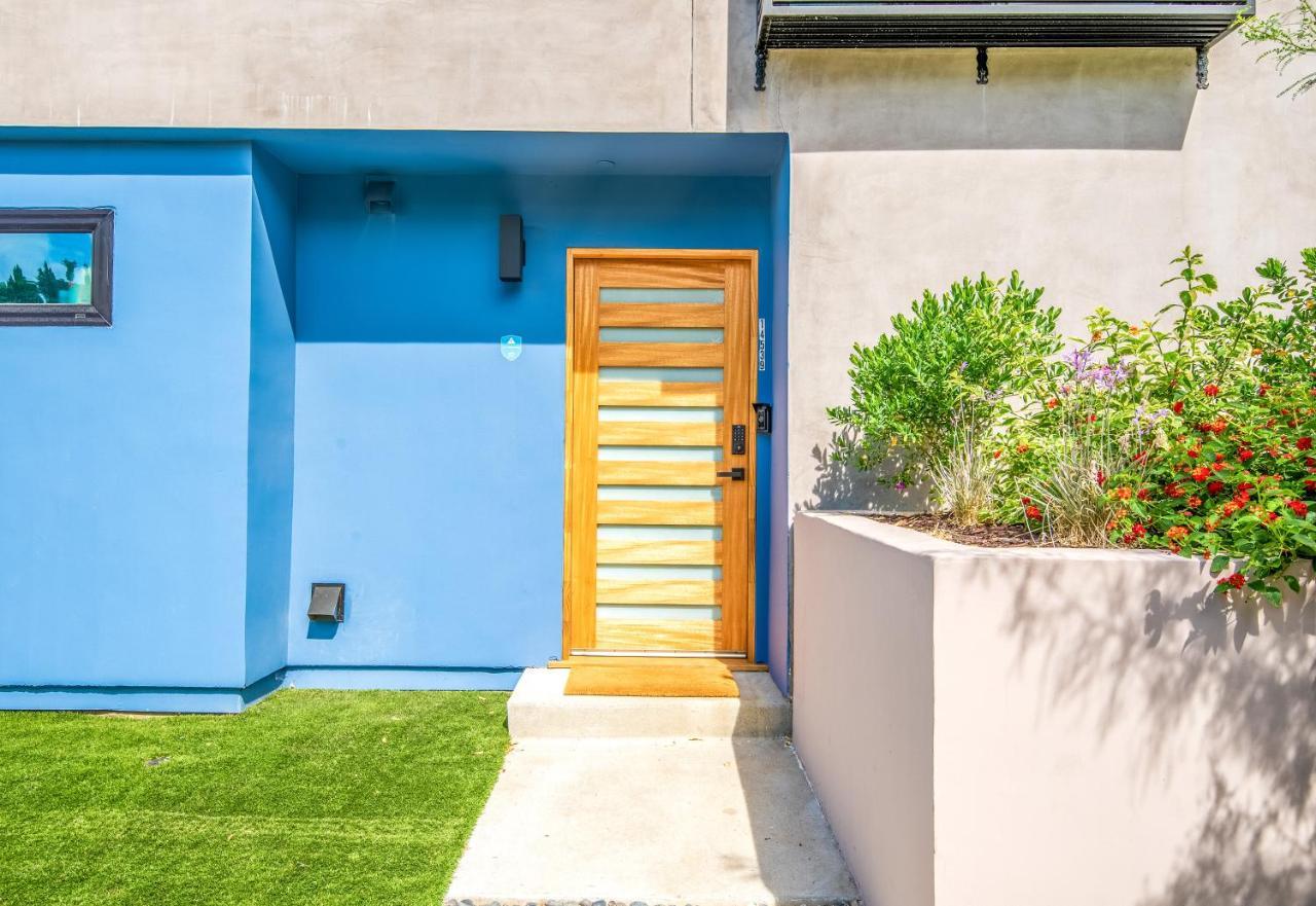 Stylish Sherman Oaks Townhouse 3bed + 3.5bath Master Appartement *